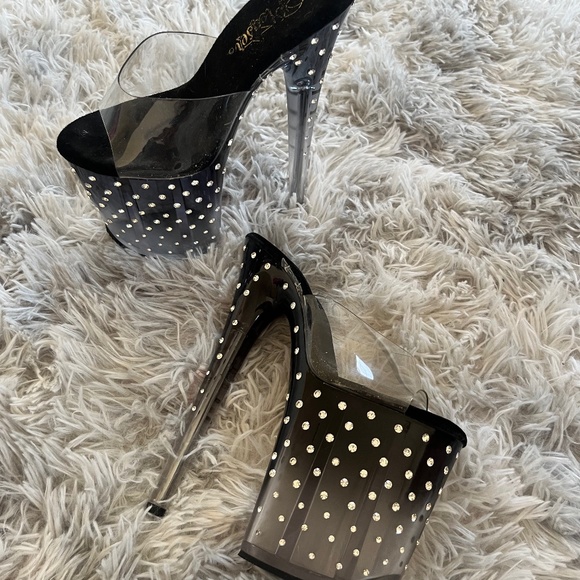Pleaser Shoes - Pleaser Heels